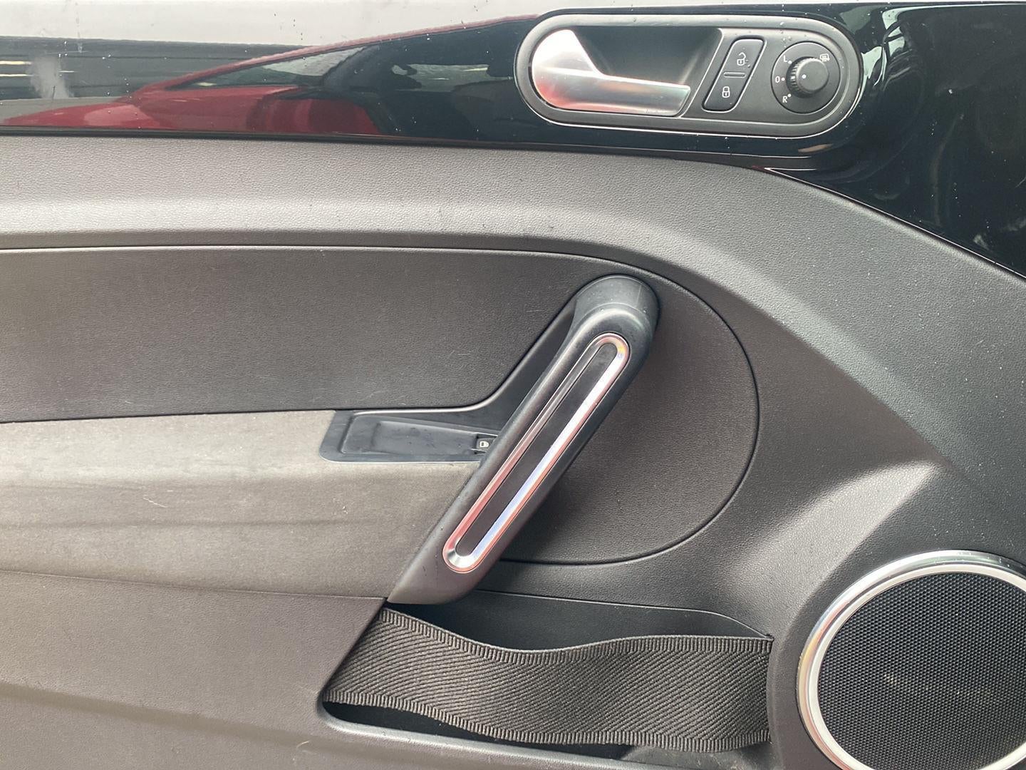 2012 Volkswagen Beetle 2.0T Turbo