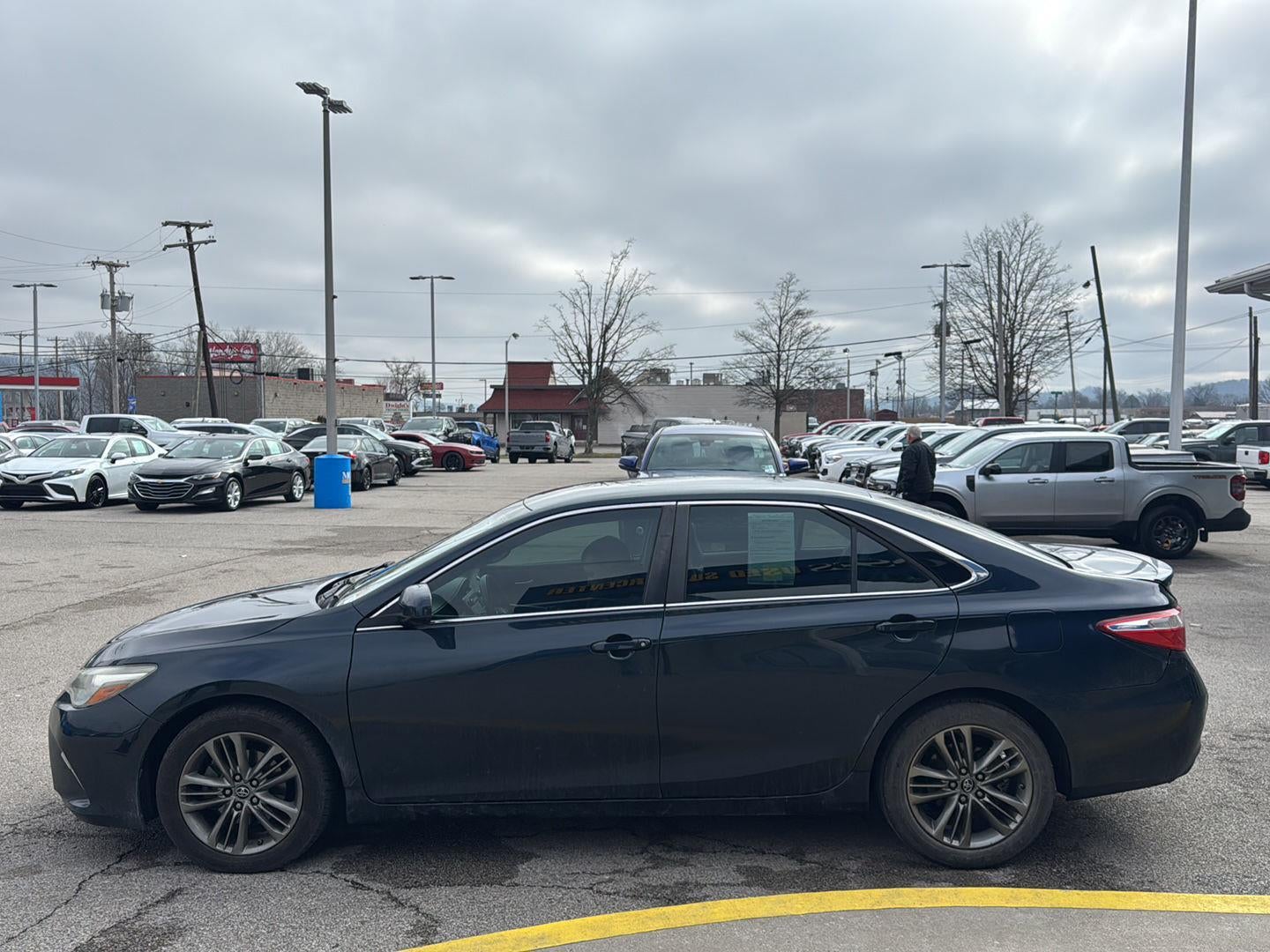 2017 Toyota Camry SE