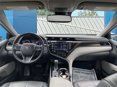 2020 Toyota Camry Hybrid XLE
