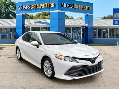 2020 Toyota Camry Hybrid XLE