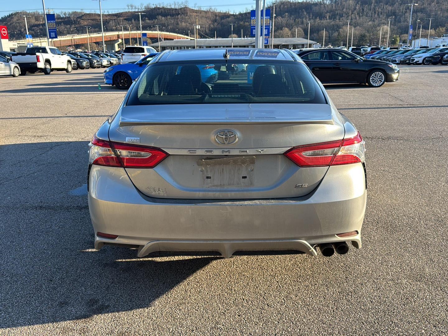 2020 Toyota Camry SE