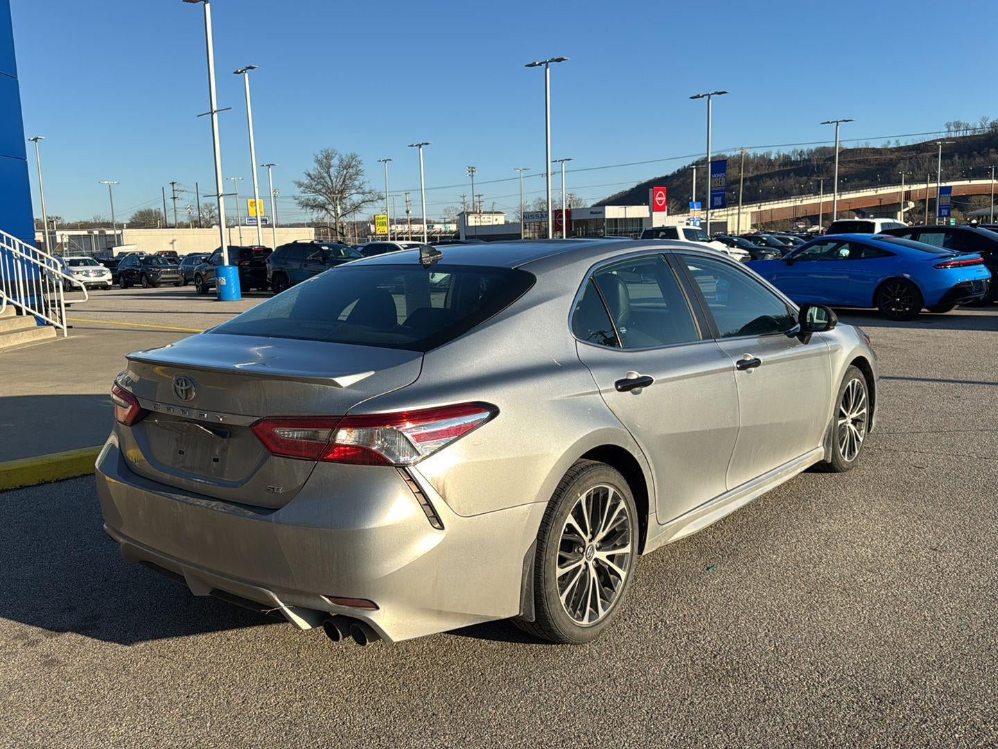 2020 Toyota Camry SE