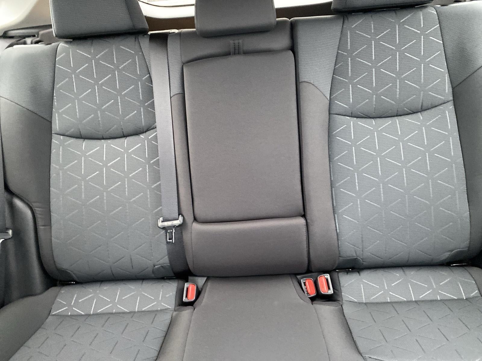 2025 Toyota RAV4 HYBRID XLE AWD