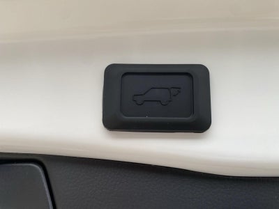 2025 Toyota RAV4 HYBRID XLE AWD