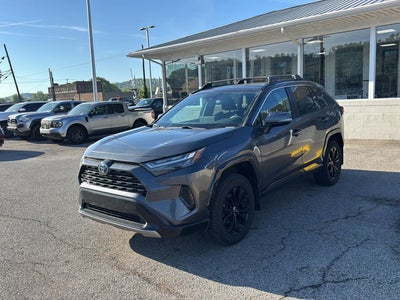 2022 Toyota RAV4 Hybrid SE