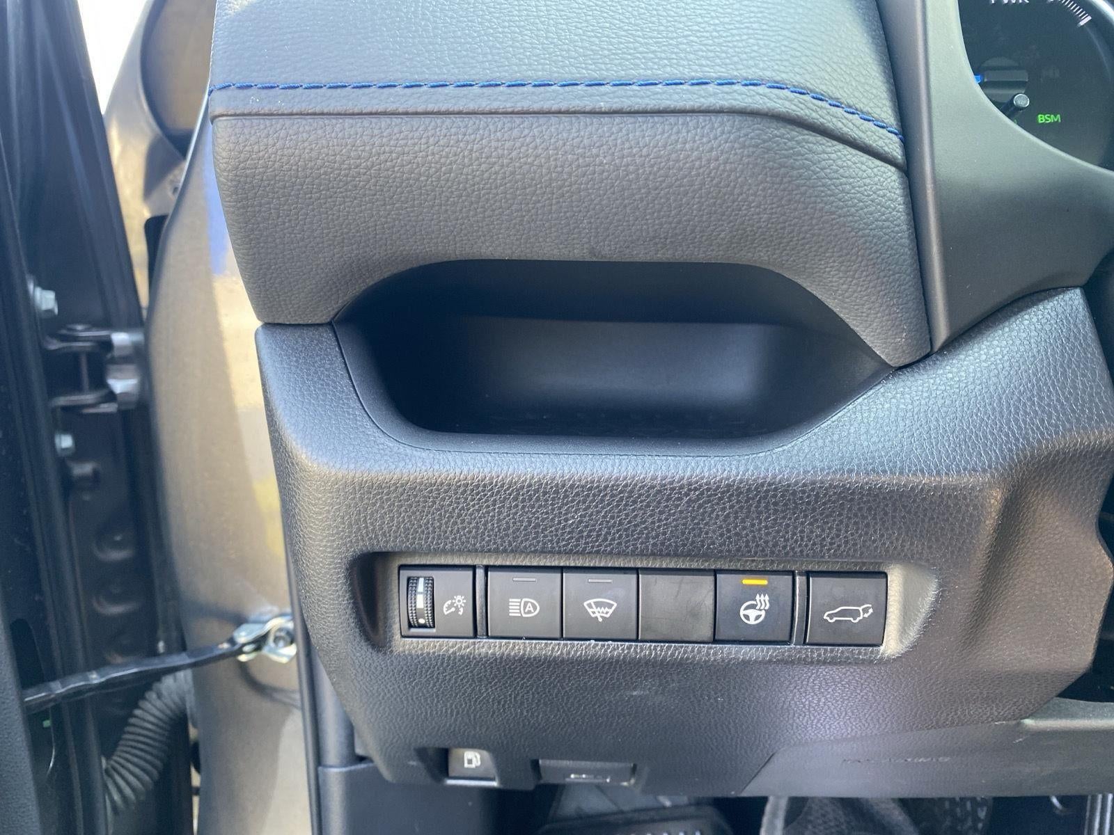 2022 Toyota RAV4 Hybrid SE