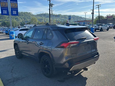 2022 Toyota RAV4 Hybrid SE