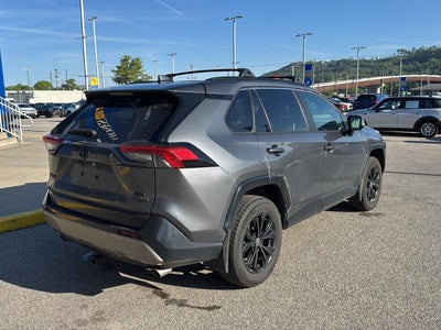2022 Toyota RAV4 Hybrid SE