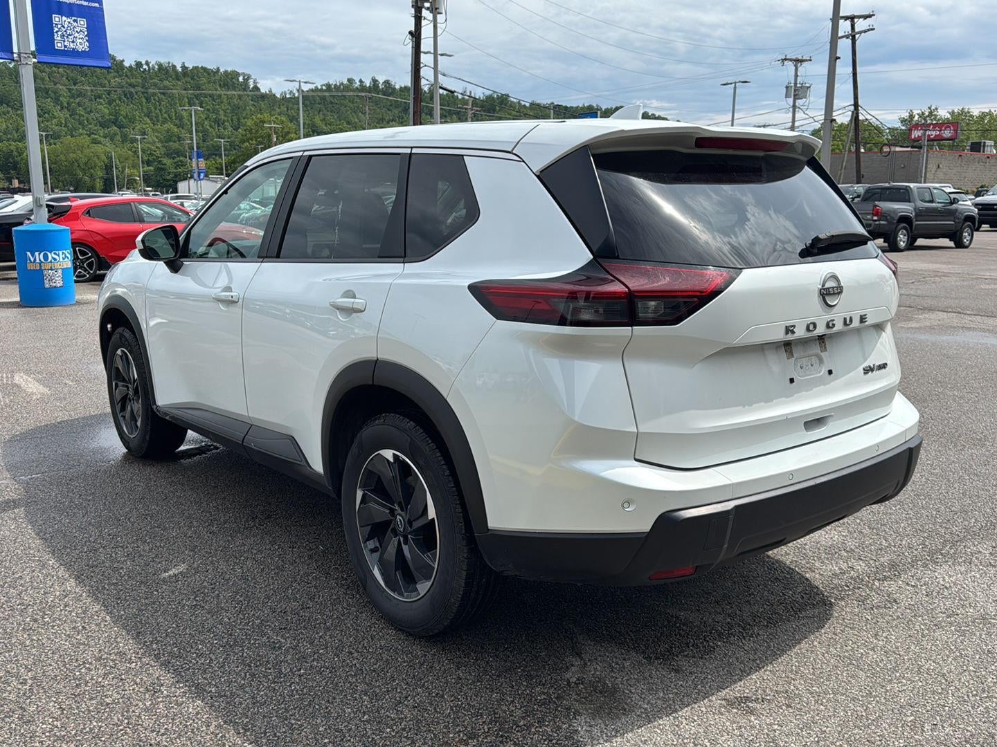 2024 Nissan Rogue SV