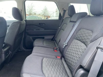 2023 Nissan Pathfinder S