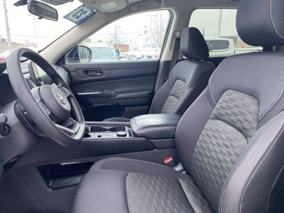 2023 Nissan Pathfinder S