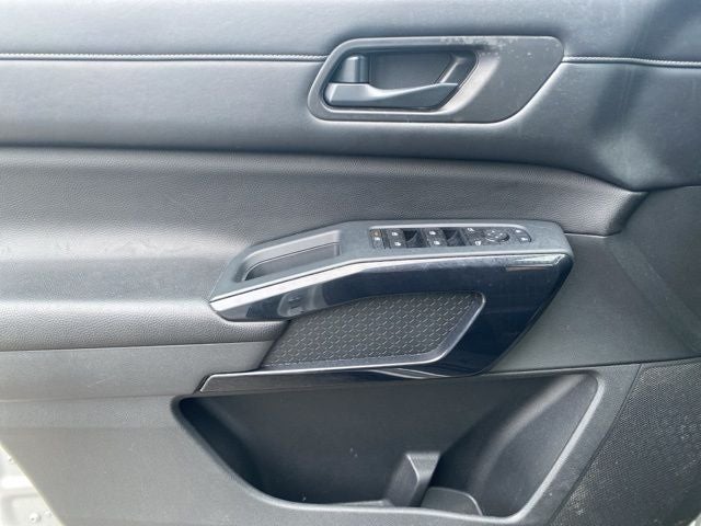 2023 Nissan Pathfinder S