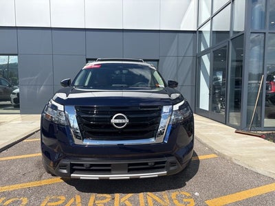 2024 Nissan Pathfinder Platinum
