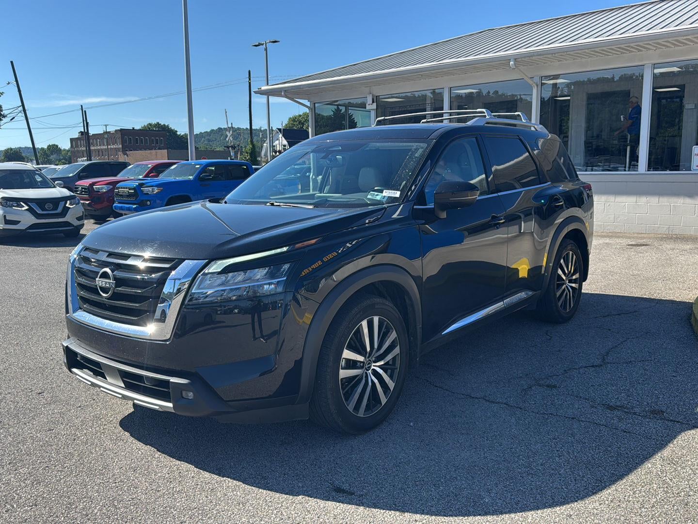 2022 Nissan Pathfinder Platinum