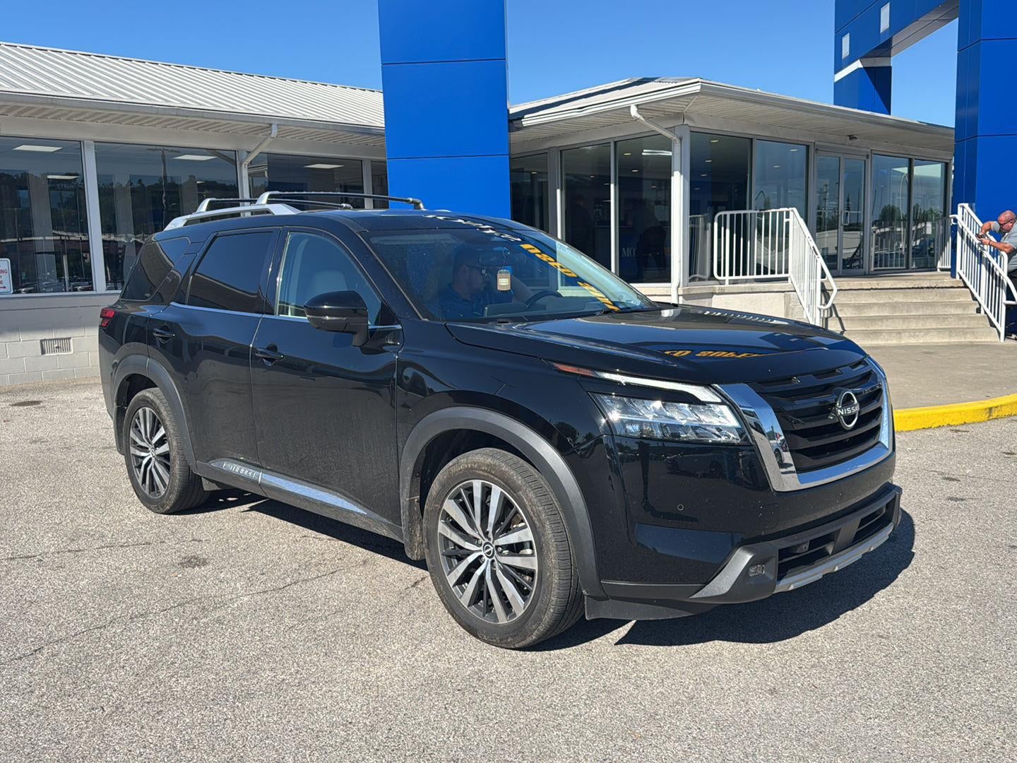 2022 Nissan Pathfinder Platinum