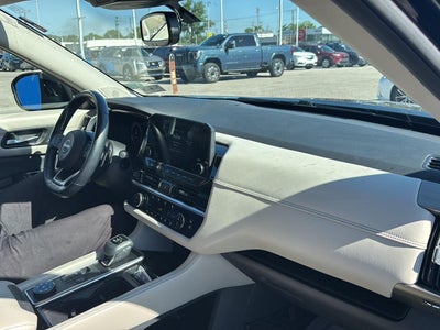 2022 Nissan Pathfinder Platinum