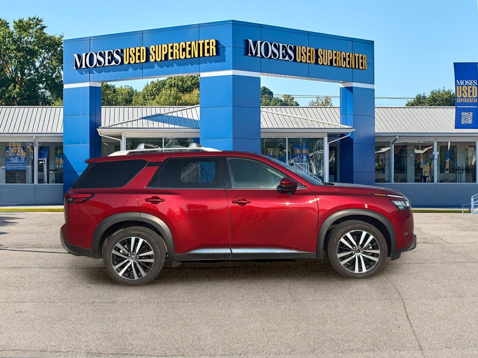 2023 Nissan Pathfinder Platinum