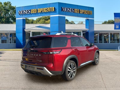 2023 Nissan Pathfinder Platinum