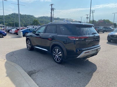 2024 Nissan Pathfinder Platinum