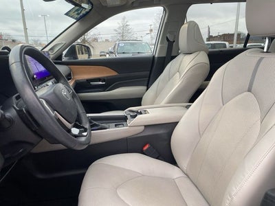 2024 Toyota Grand Highlander Platinum