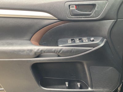 2015 Toyota Highlander LE Plus