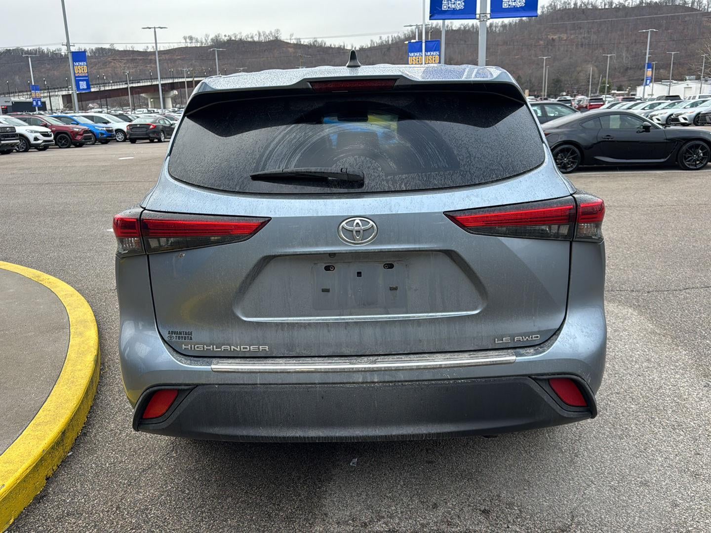 2022 Toyota Highlander LE