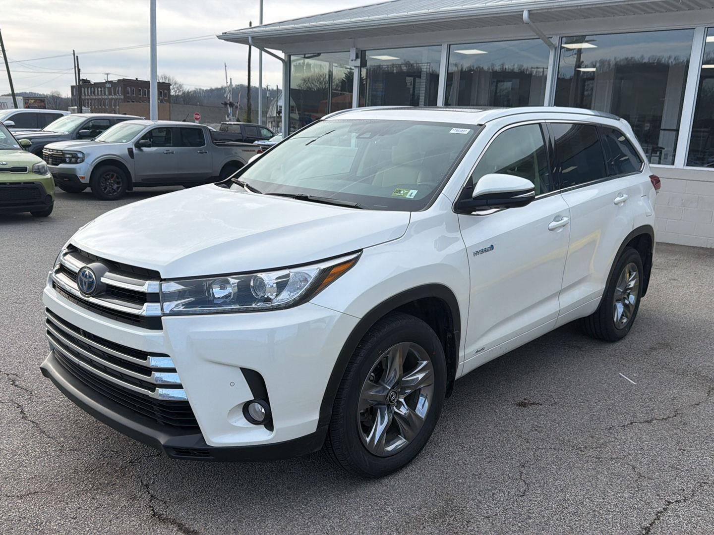 2018 Toyota Highlander Hybrid Limited Platinum