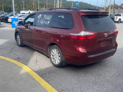 2015 Toyota Sienna XLE 7-Passenger