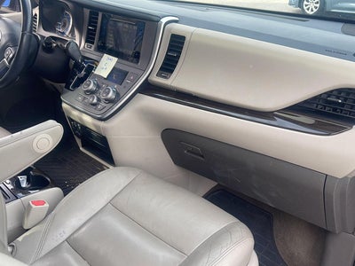 2015 Toyota Sienna XLE 7-Passenger