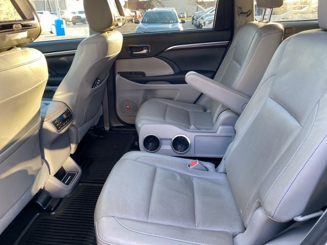 2015 Toyota Highlander Limited Platinum V6