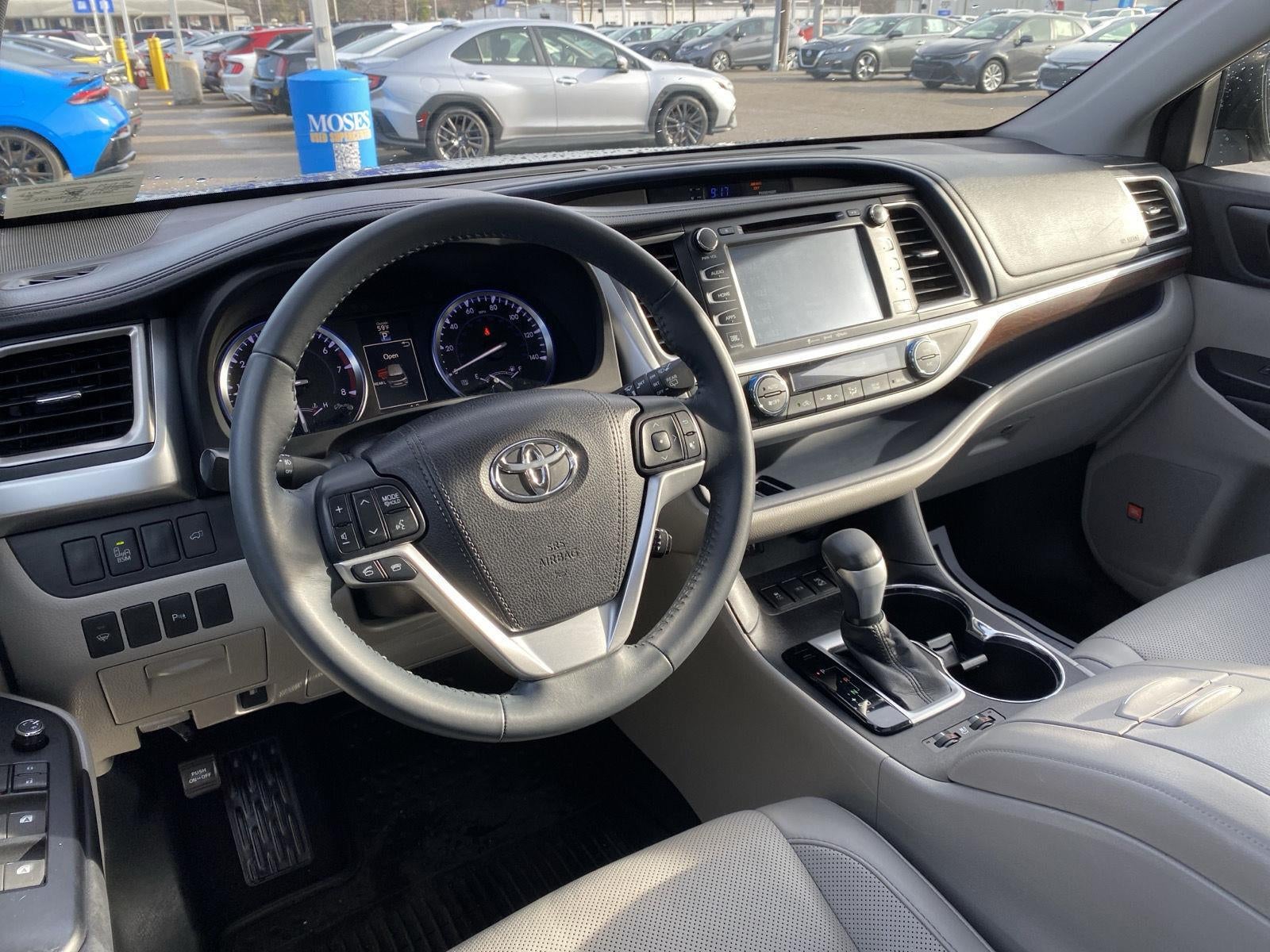 2016 Toyota Highlander Limited