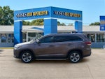 2018 Toyota HIGHLANDER Base
