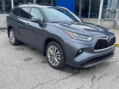 2025 Toyota Highlander Hybrid Platinum