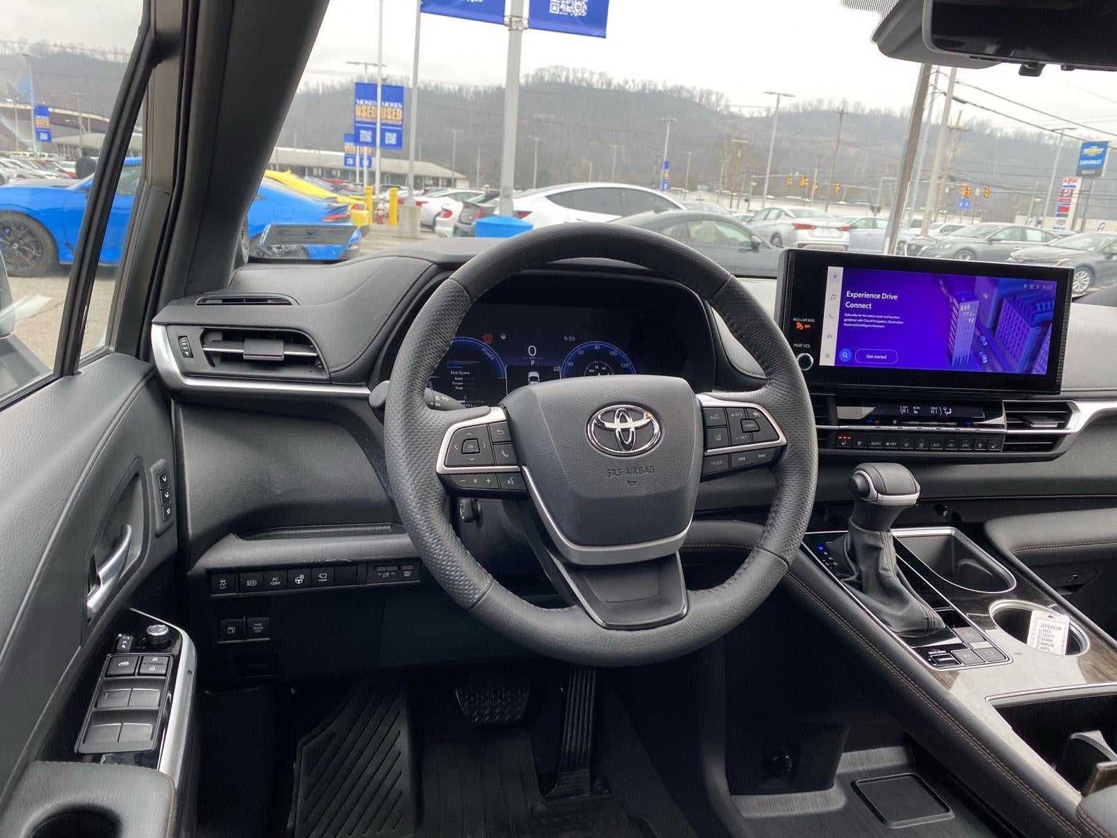 2025 Toyota Sienna Platinum 7-Passenger