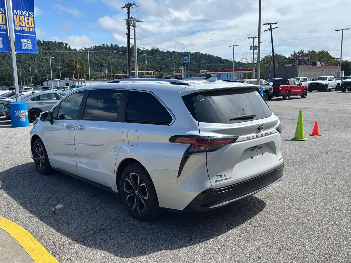 2025 Toyota Sienna Platinum 7-Passenger