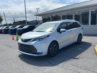 2025 Toyota Sienna Platinum 7-Passenger