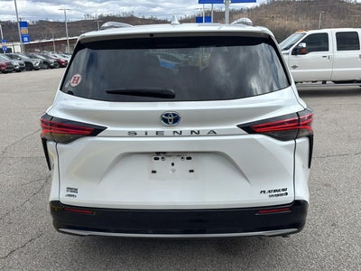 2023 Toyota Sienna Platinum 7-Passenger