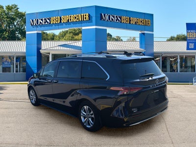 2023 Toyota Sienna Platinum 7-Passenger