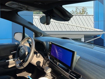 2025 Toyota Sienna Platinum 7-Passenger