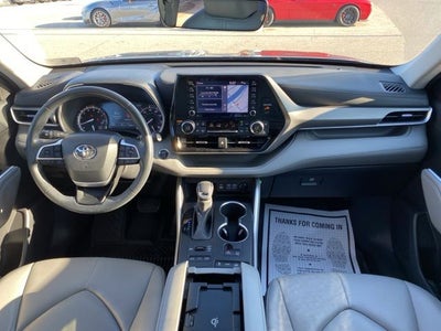 2022 Toyota Highlander XLE
