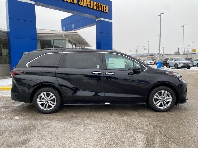 2025 Toyota Sienna XLE 7 Passenger