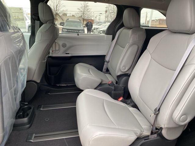 2025 Toyota Sienna XLE 7 Passenger