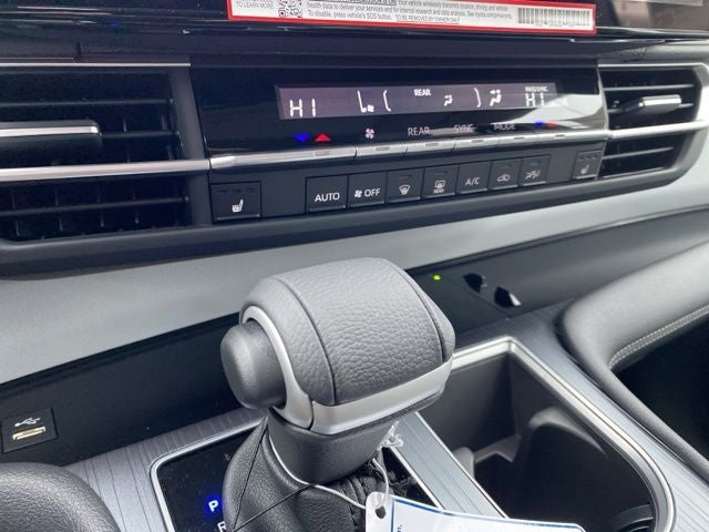 2025 Toyota Sienna XLE 7 Passenger