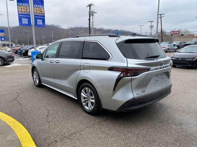 2025 Toyota Sienna XLE 7 Passenger