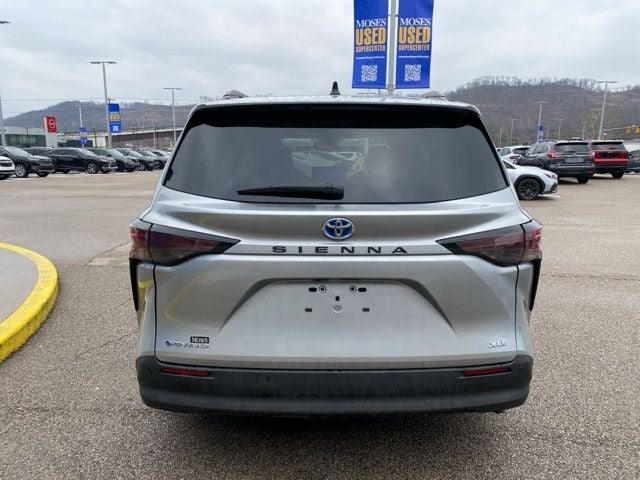 2025 Toyota Sienna XLE 7 Passenger