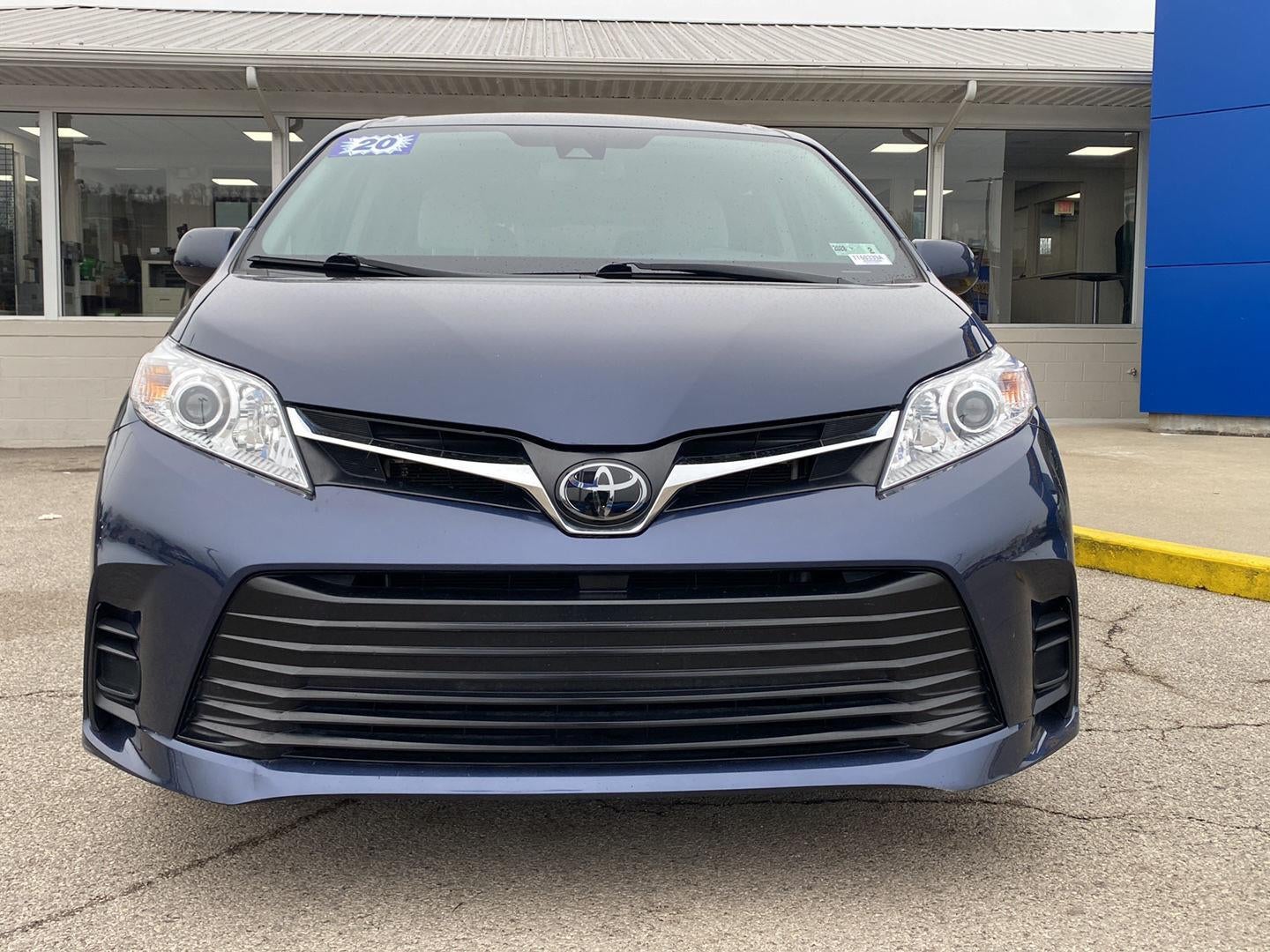 2020 Toyota Sienna LE 7-Passenger