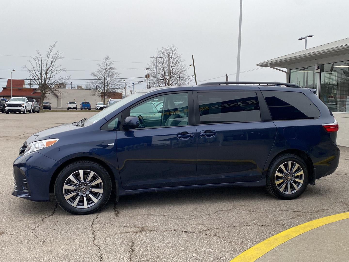 2020 Toyota Sienna LE 7-Passenger