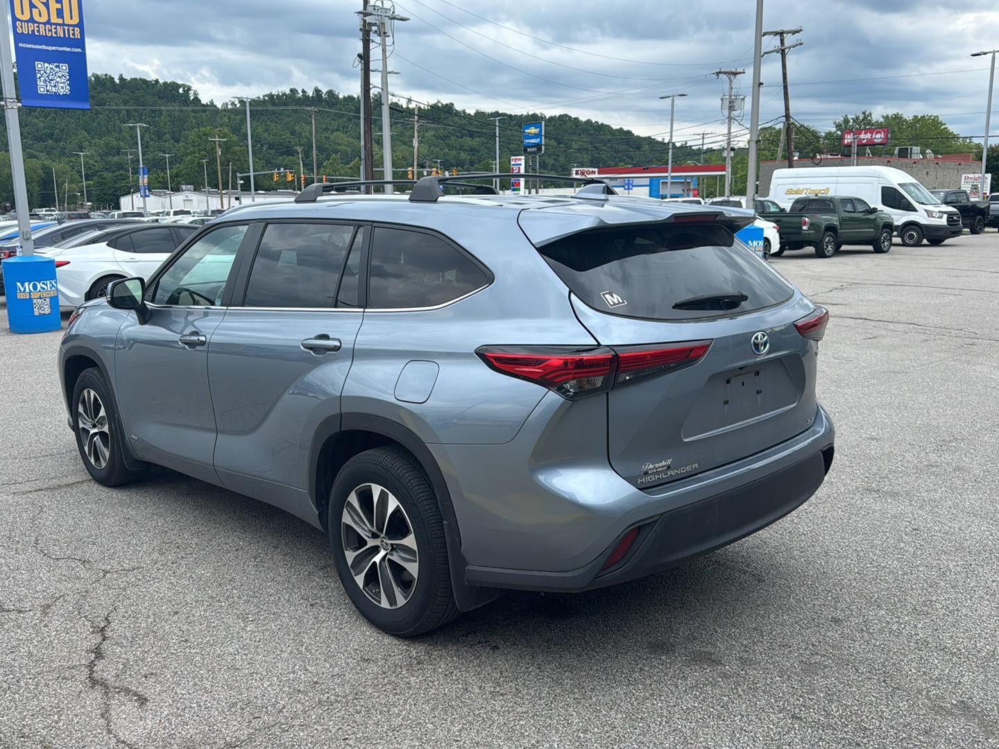 2023 Toyota Highlander Hybrid XLE