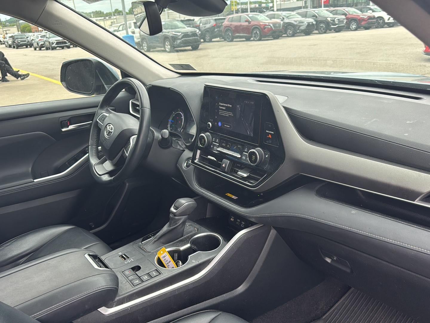 2023 Toyota Highlander Hybrid XLE
