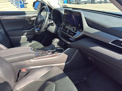 2023 Toyota HIGHLANDER SUV